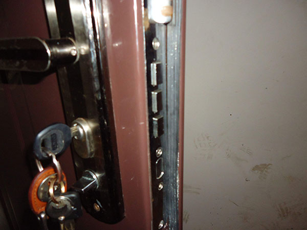 白层镇防盗门换锁芯注意事项